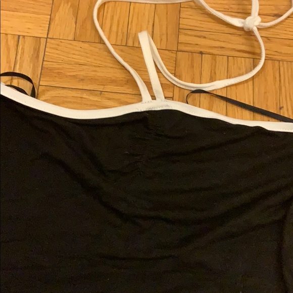 Halter neck tank ruched front - Picture 3 of 3